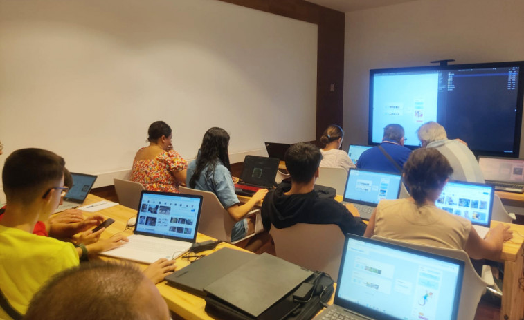 O curso de intelixencia artificial triunfa na Pobra e cubre todas as prazas dispoñibles