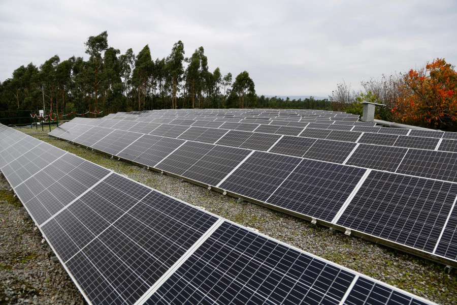 El Concello de Ribeira impulsa la instalación de energía solar en cuatro edificios públicos