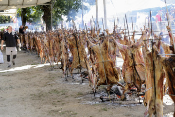 El asado de los “carneiros” se hará a lo largo de toda la mañana  gonzalo salgado