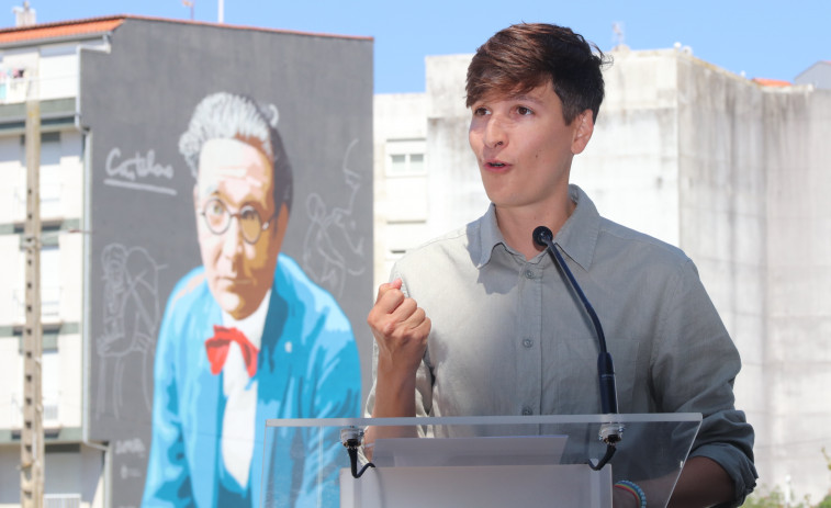 Ribeira rinde homenaje a Castelao en la clausura del Festival Salmoira
