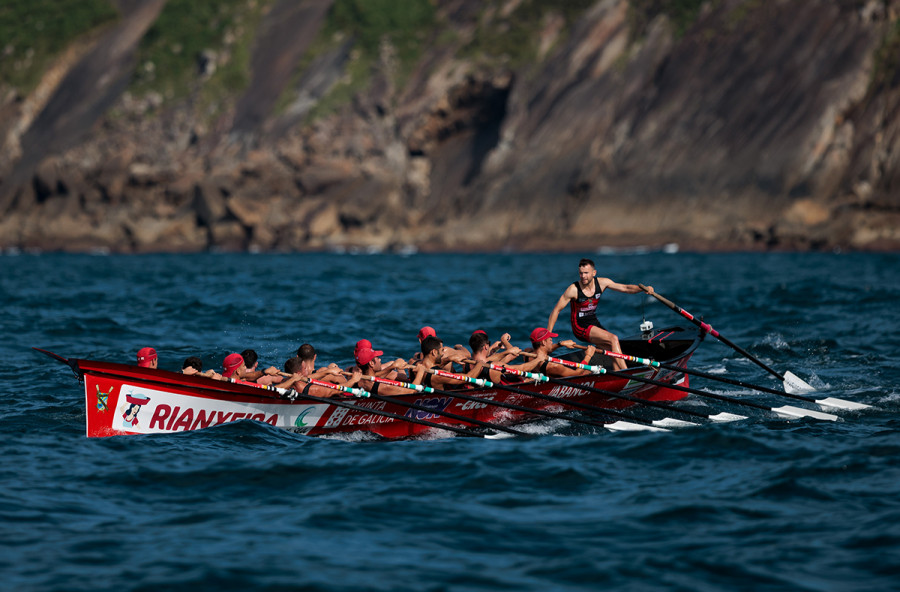 Cabo reacciona y vence a Kaiku en su particular duelo en Getxo
