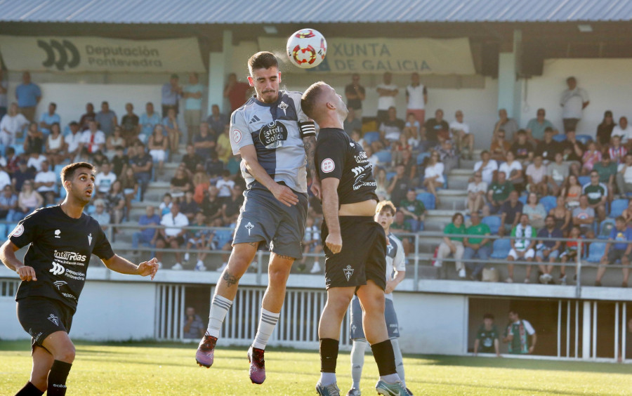 El Villalonga plantó cara al Racing de Ferrol en San Pedro (0-1)