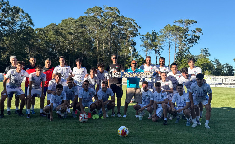 El CD Boiro presenta a su plantel en sociedad