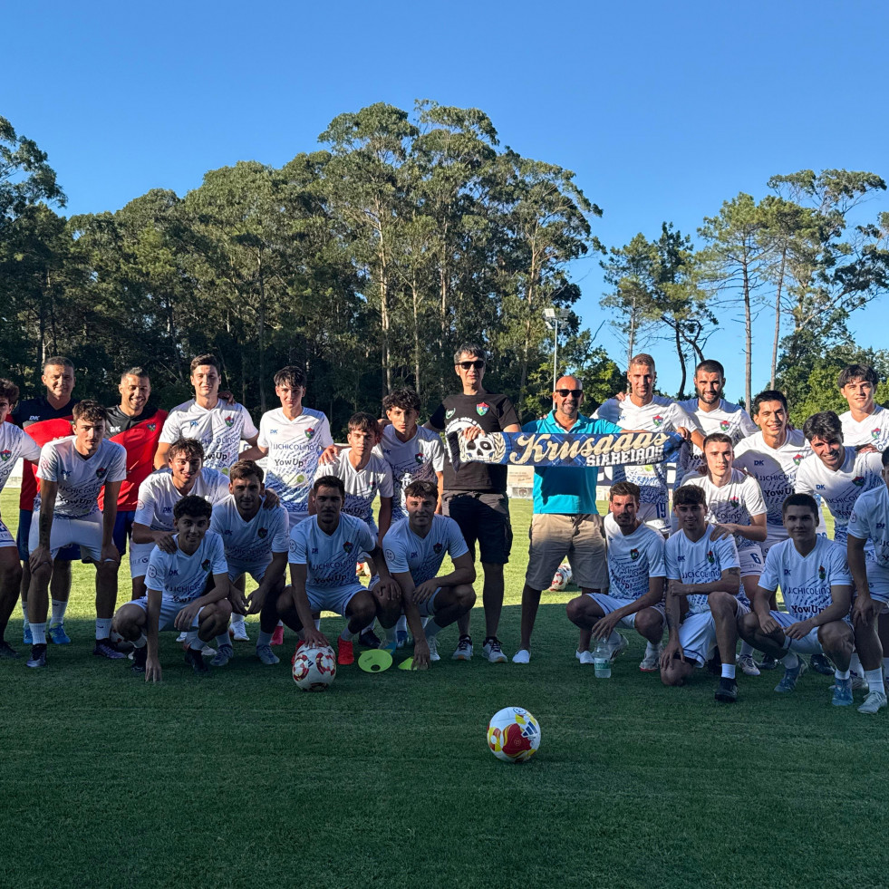El CD Boiro presenta a su plantel en sociedad