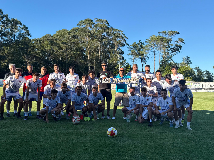 El CD Boiro presenta a su plantel en sociedad