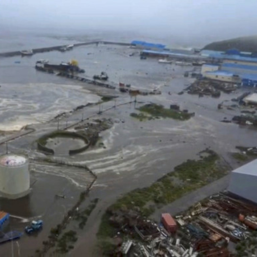 Alerta de tsunami en todo el Pacífico por un fuerte terremoto de 8,8 grados