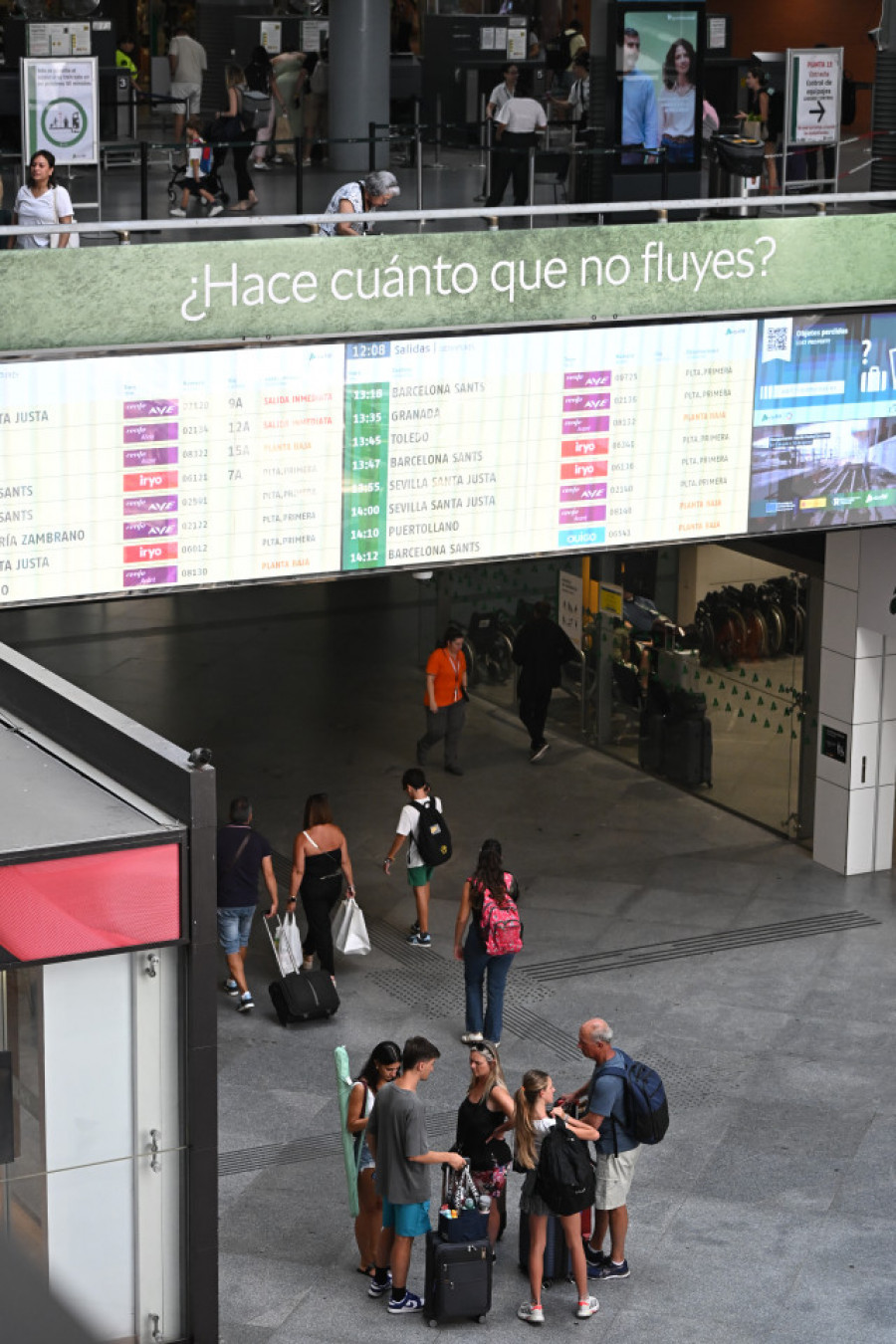 Renfe ofrece más de un millón de plazas para la operación salida de agosto