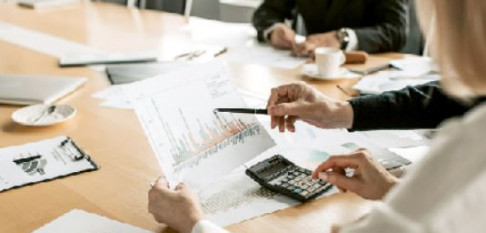 Nueva exigencia fiscal en 2026:  las empresas y autónomos deberán adaptar su software de facturación