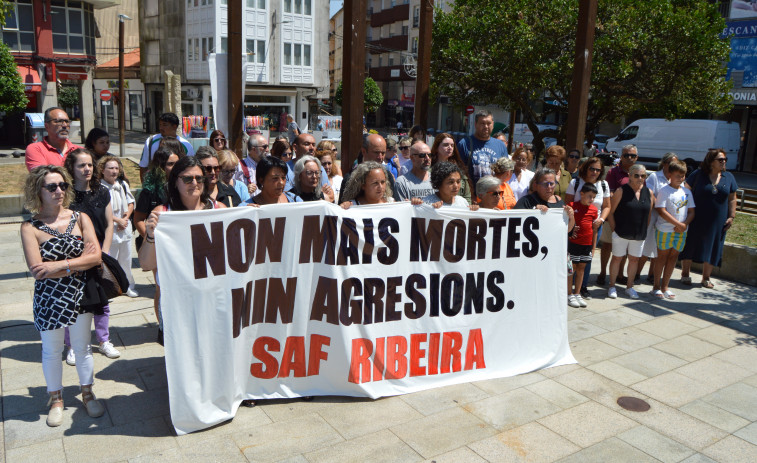 Trabajadoras del SAF de Ribeira exigen medidas de prevención y protección para ejercer su labor en condiciones dignas y sin miedo