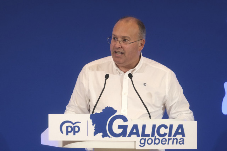 Tellado advierte de que las legislaturas de Sánchez "nunca duran cuatro años"