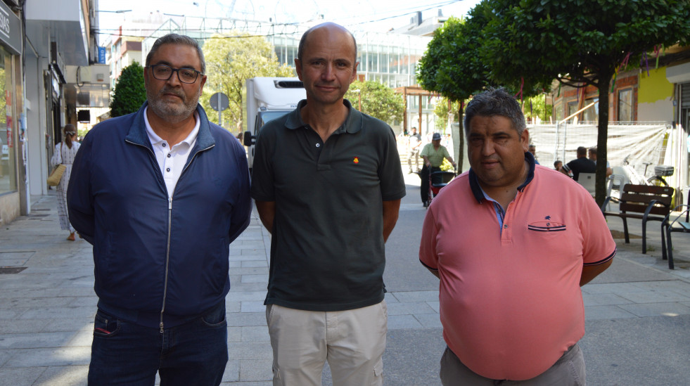 Ribeira logra garantizar que las atracciones de feria de las fiestas se instalen en el puerto en los años venideros