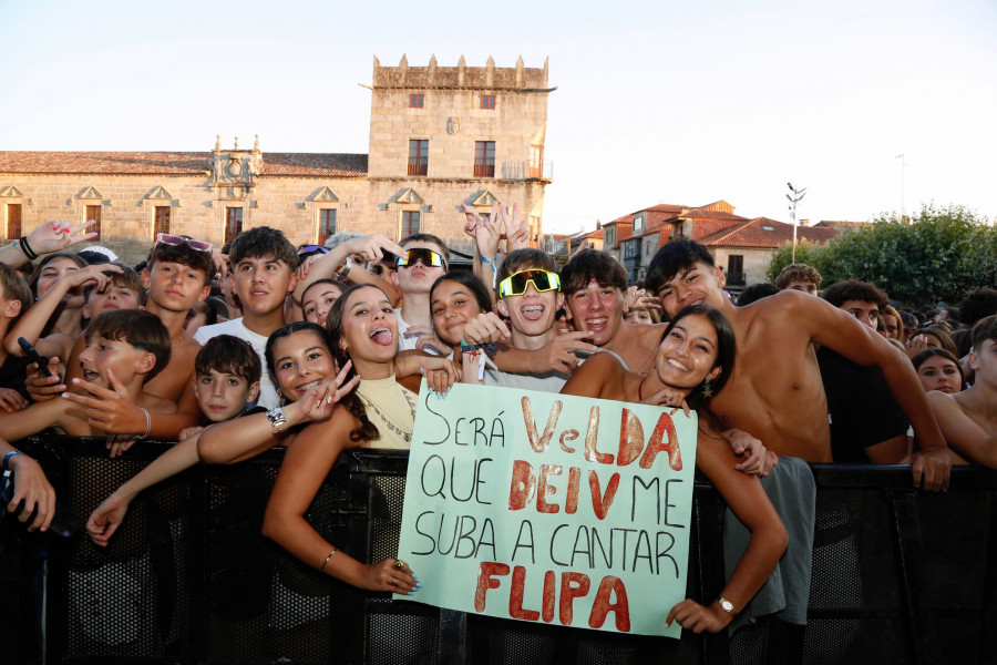 La música urbana abarrota Fefiñáns en un Albariño que ya tiene ganador del concurso: “Fue cuestión de pequeños matices”