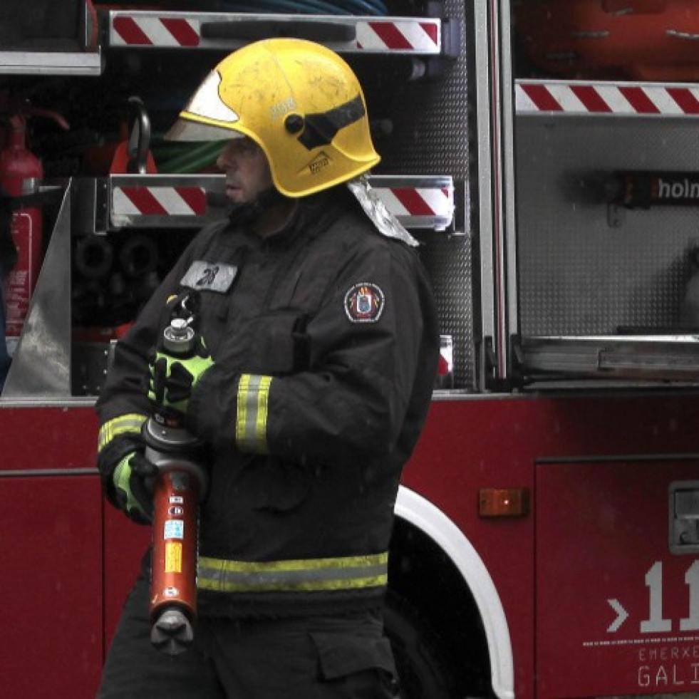El incendio de Viladervós calcina 400 hectáreas y confina a los vecinos