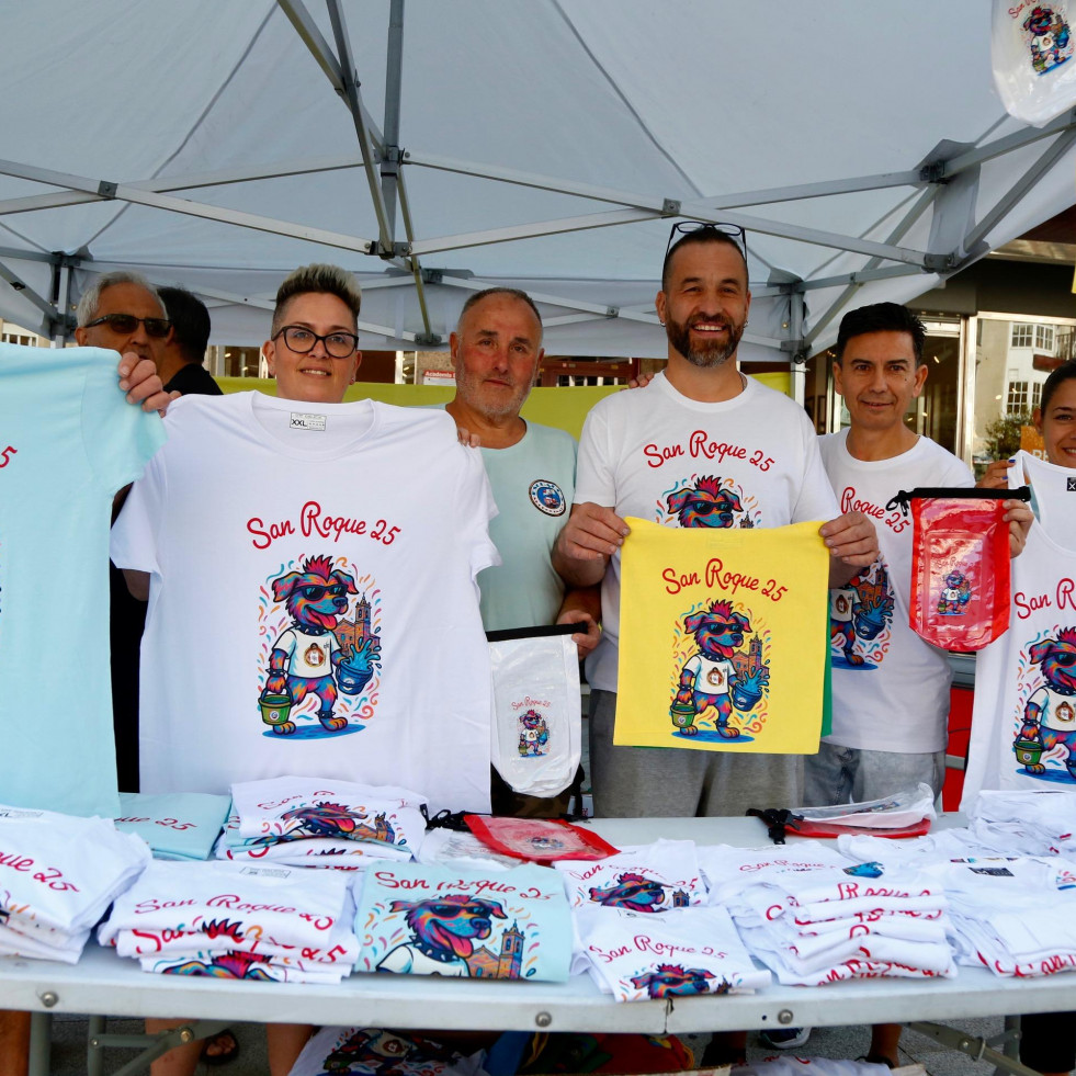 La Escuadra Arlequinada vuelve a vestir al San Roque más arosista