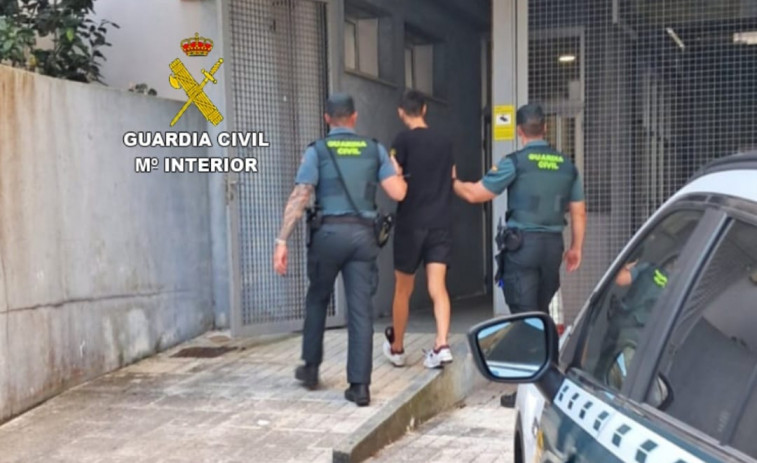 Ingresa en prisión el detenido por agredir a dos personas en la Festa do Albariño de Cambados