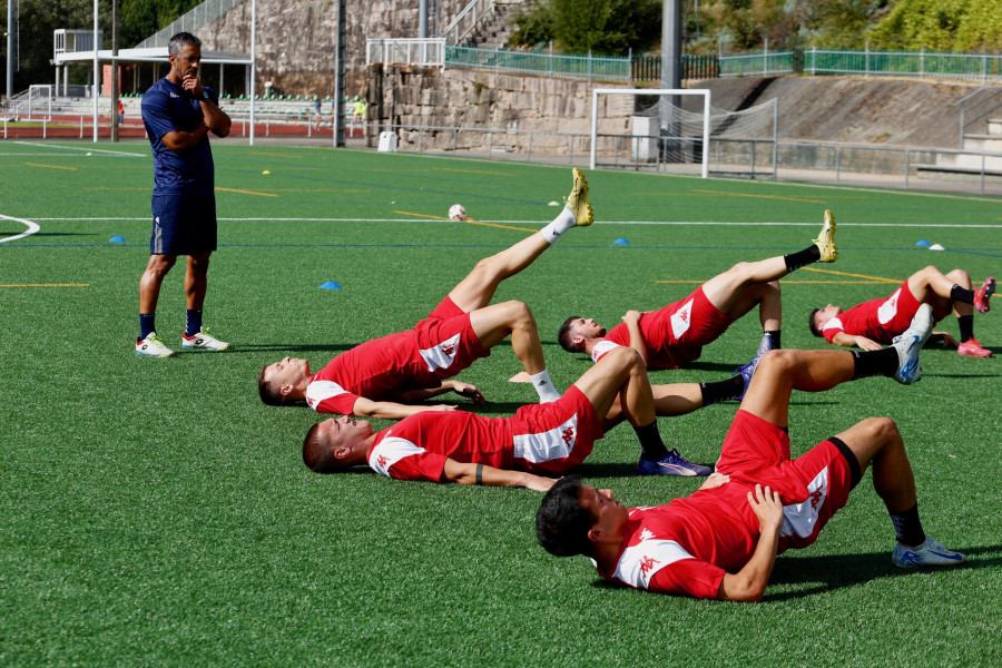 La suspensión de actividades deportivas interrumpe el entrenamiento del Arosa SC