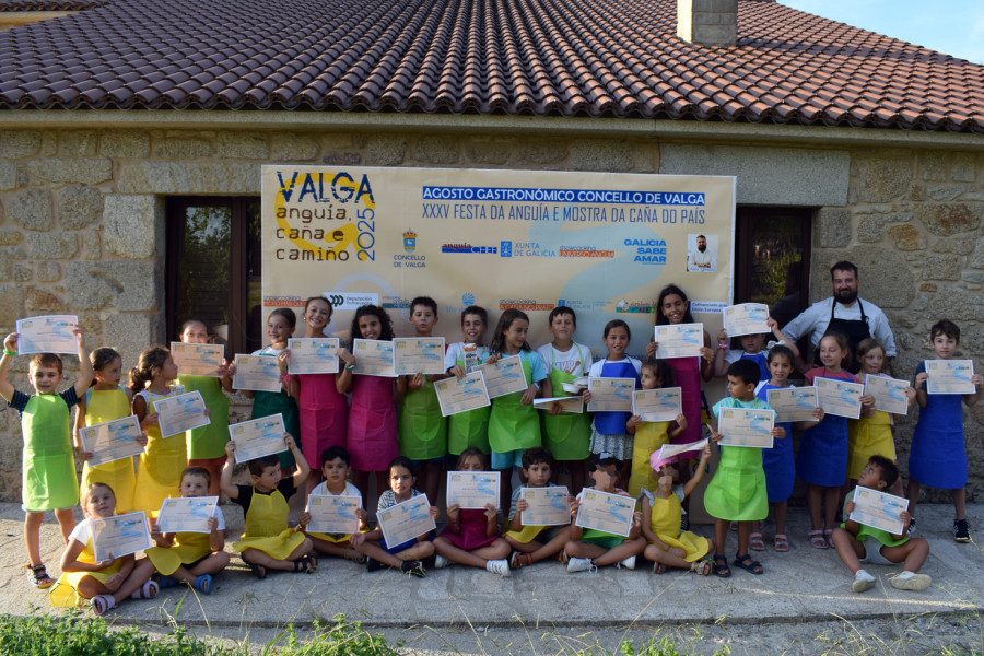 El Agosto Gastronómico arranca en Valga con un taller infantil con la anguila como protagonista