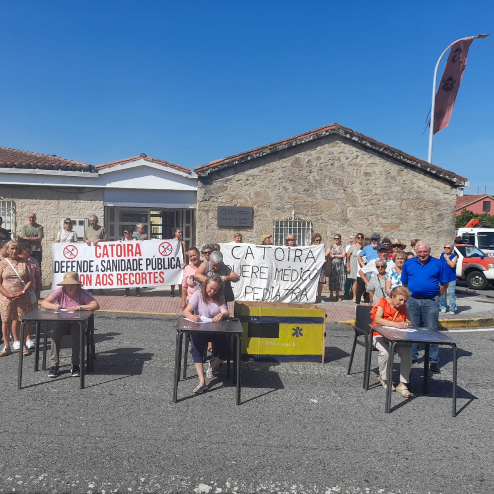 Catoira recogerá firmas para solucionar la falta de médicos y recuperar la ambulancia medicalizada
