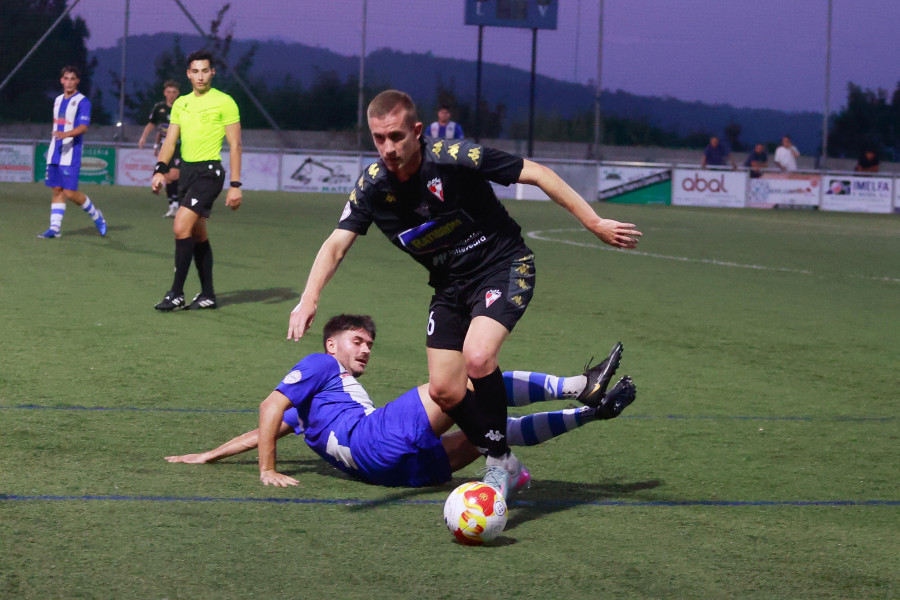 Arosa y Boiro arrancan la pretemporada con victoria