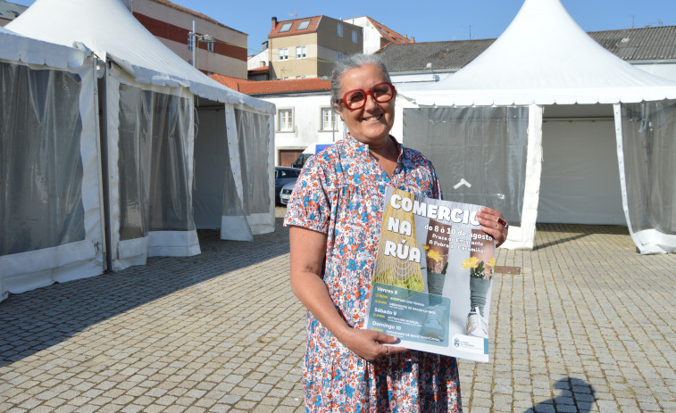 Diez profesionales sacarán este fin de semana sus negocios a la calle en la Praza do Emigrante de A Pobra