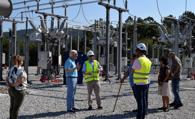 Valga “garantiza” la actividad industrial en el futuro polígono empresarial de A Medela