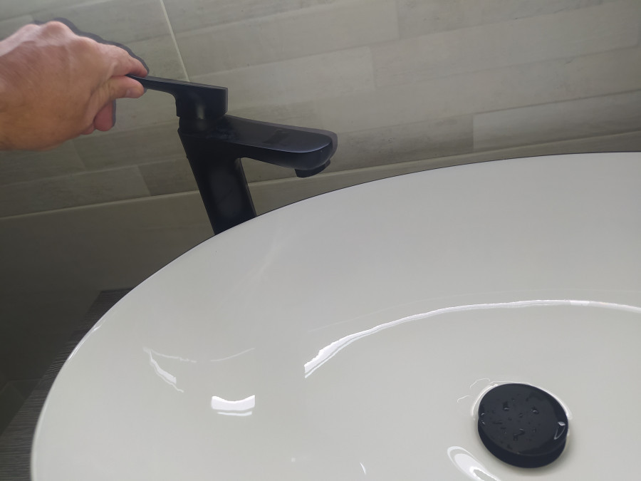 Arrecian en Boiro las críticas por cortes y falta de presión en la traída de agua y BN exige al Gobierno asumir su responsabilidad