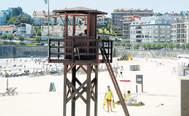 Los socorristas realizaron un total de 7.205 intervenciones en las playas en el mes de julio
