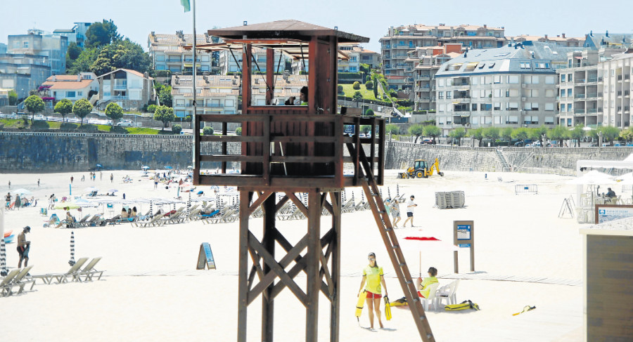 Los socorristas realizaron un total de 7.205 intervenciones en las playas en el mes de julio