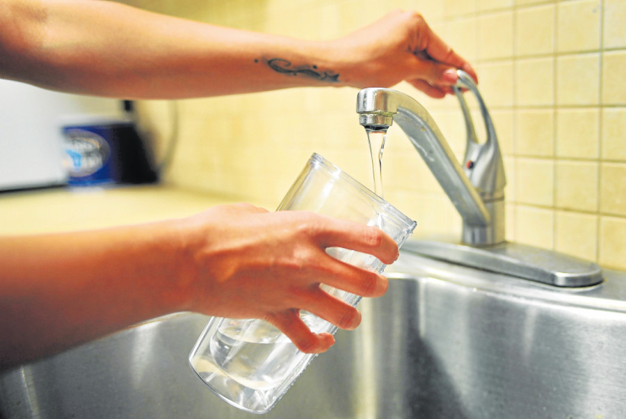O Salnés hará cortes puntuales de agua para garantizar el suministro