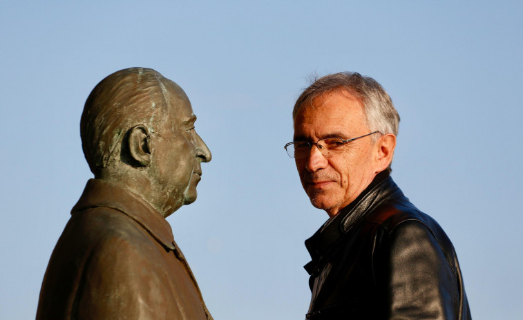Benito Leiro clausura con el pregón la Festa do Mexillón e o Berberecho