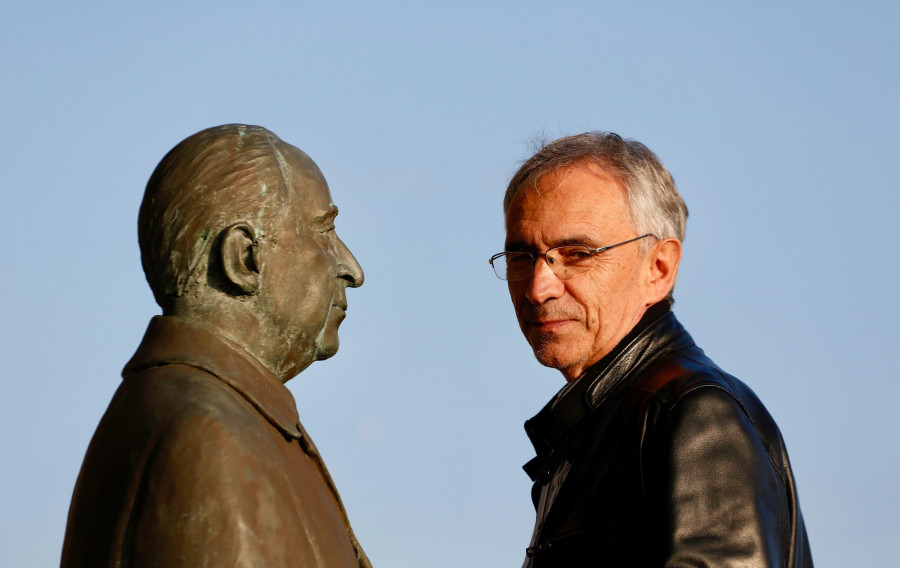 Benito Leiro clausura con el pregón la Festa do Mexillón e o Berberecho