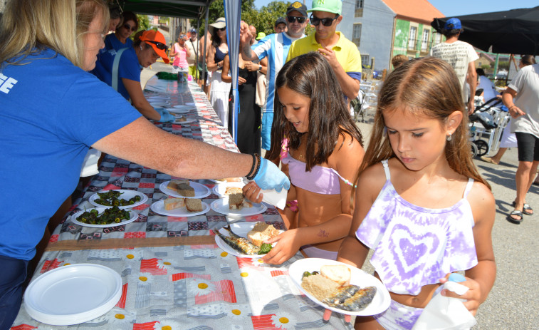 O Barbanza disfruta de las fiestas de verano de las maneras más variopintas
