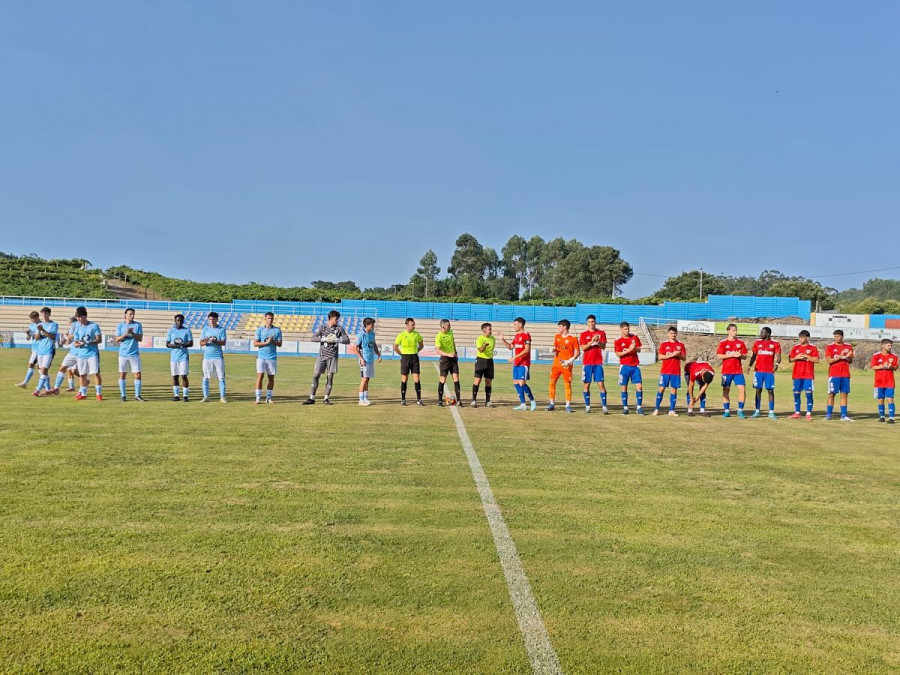 Burgáns llena sus gradas con el amistoso entre el Celta B y Bergantiños