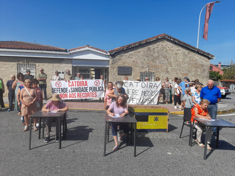 El Área Sanitaria responde a las protestas de Catoira y logra cubrir las bajas de los médicos