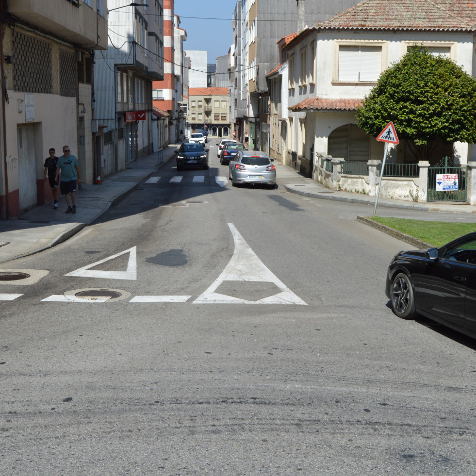Ribeira impulsa siete proyectos de pavimentación y de mejora y renovación de servicios por 517.040 euros