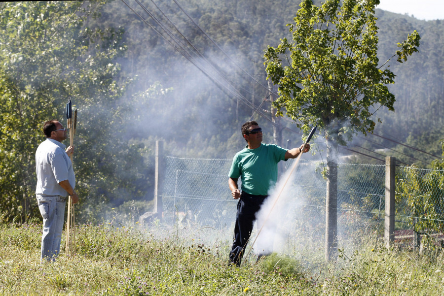Cuntis suspende la pirotecnia en sus fiestas patronales ante el elevado riesgo de incendios