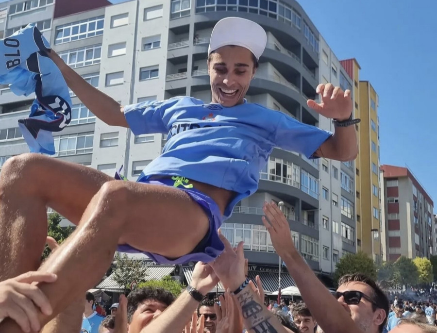 Pablo Otero cumplió su promesa y llegó a Balaídos a la carrera desde A Illa
