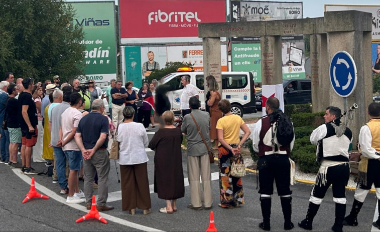 El BNG de Boiro homenajeó a José Casais Carcía, vecino de Mosquete y marinero, en el Día da Galiza Mártir