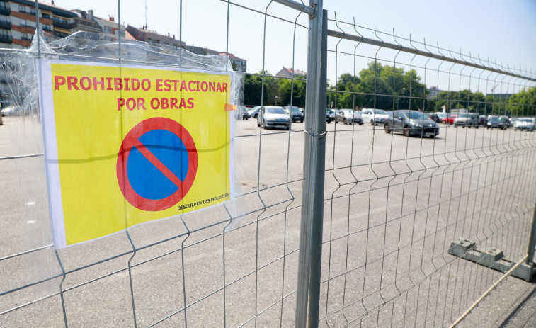 El Concello retoma las obras en O Ramal y obliga a retirar los coches estacionados más cerca del muelle
