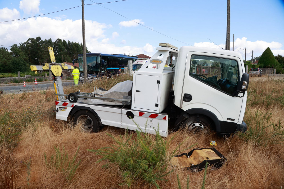 Grua accidente Meis