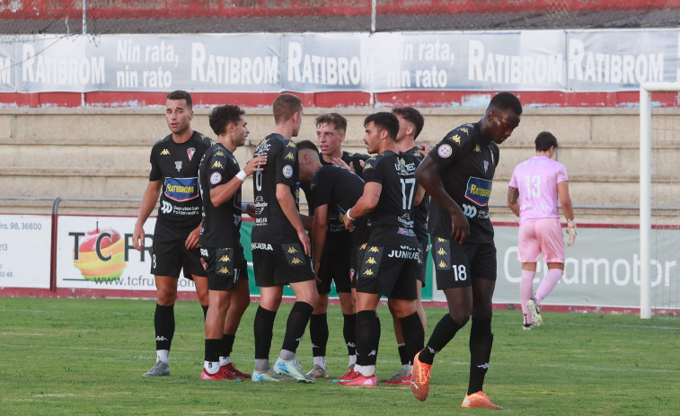 La lesión de Tapha trastorna la gran pretemporada del Arosa