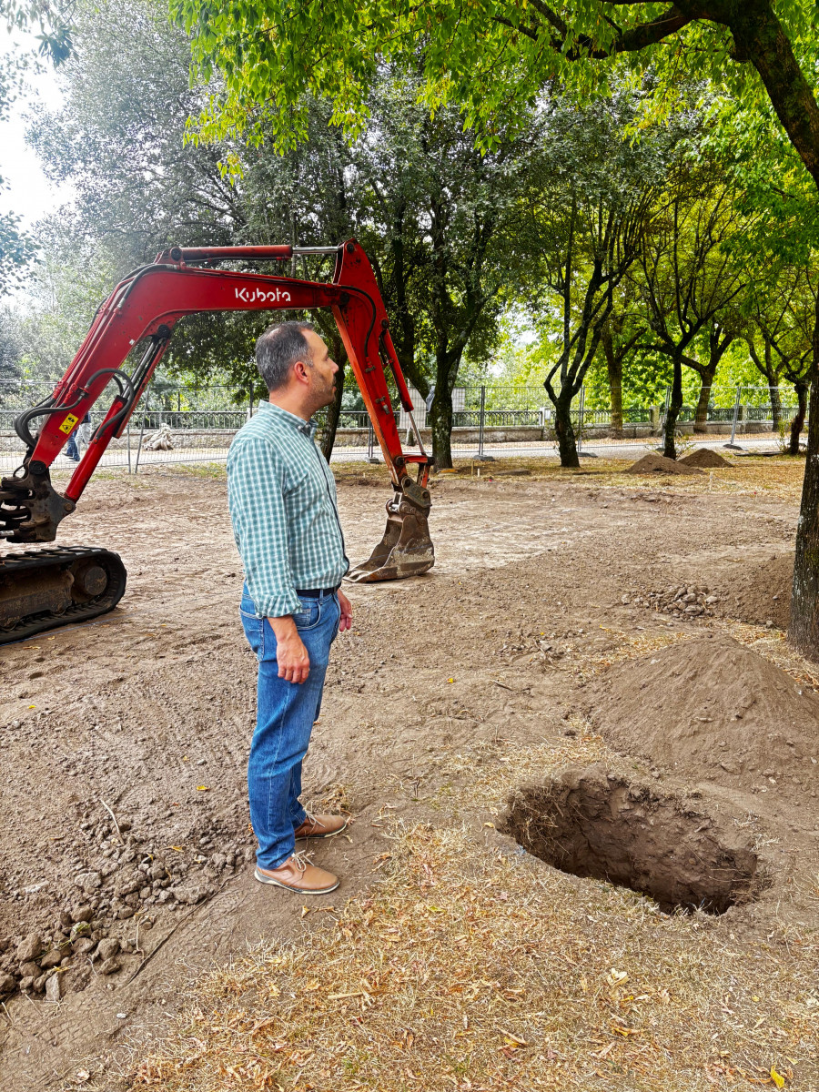 Caldas inicia la construcción de un parque de mayores y zona de juegos en A Tafona