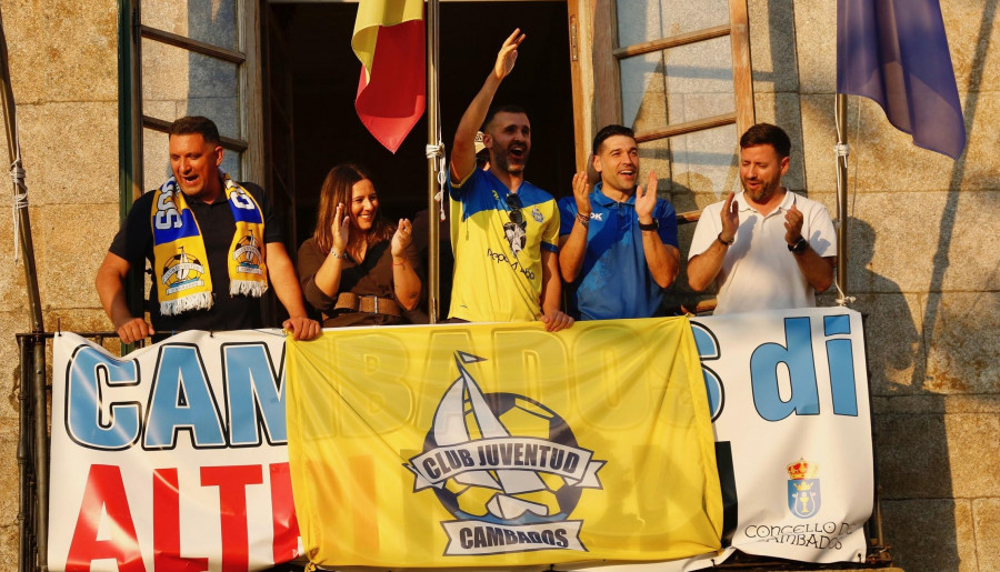 El CJ Cambados protege su nombre y su escudo modernizado