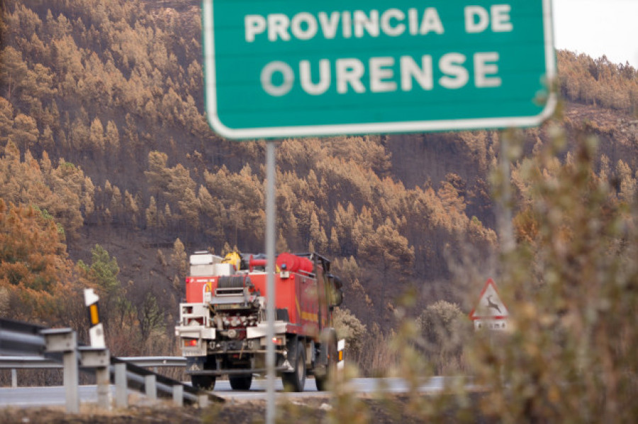 La UME despliega 22 patrullas en Ourense en misiones de vigilancia y presencia en incendios