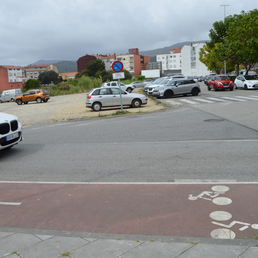 Boiro construirá una rotonda, una acera y un carril bici en un tramo de la Avenida da Constitución por 196.252 euros