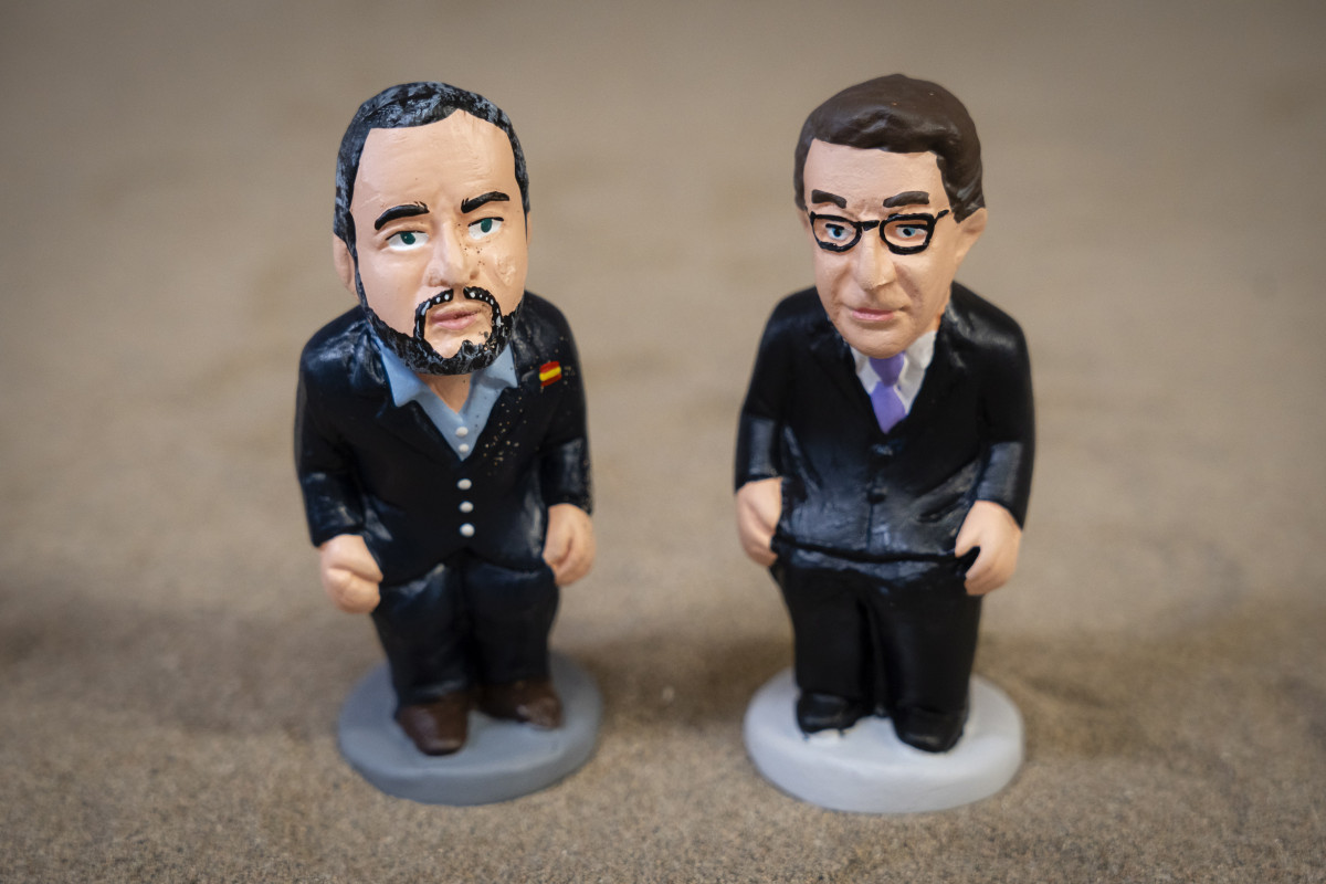 Feijoo y Abascal caganers