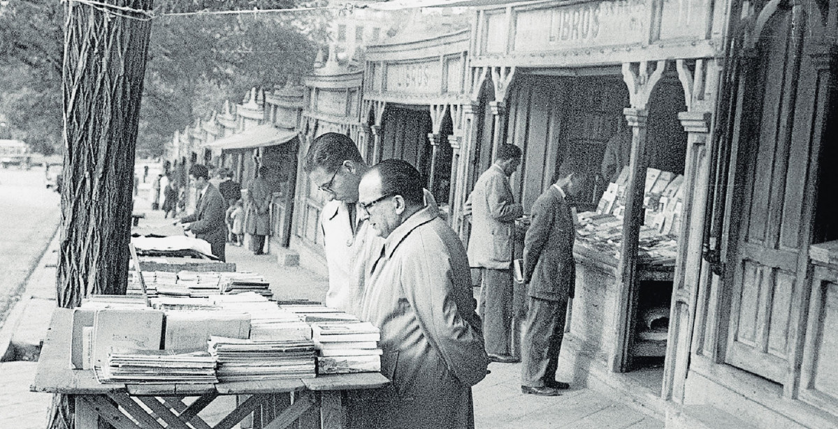 Casetas de libros de la Cuesta Moyano 1948
